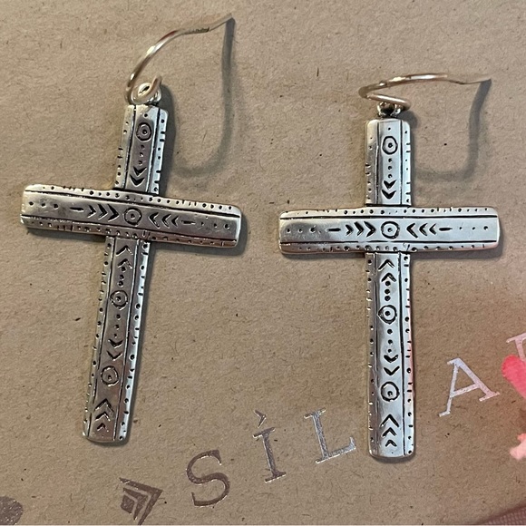 Silpada Cross ‘Ideal’ Sterling Silver Etched Engraved Earrings W3070 - Picture 2 of 13